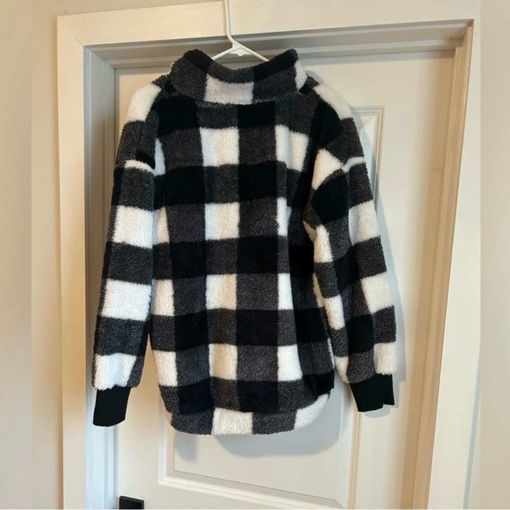 LOFT black and white Checkered Fleece Pullover - Picture 4 of 4